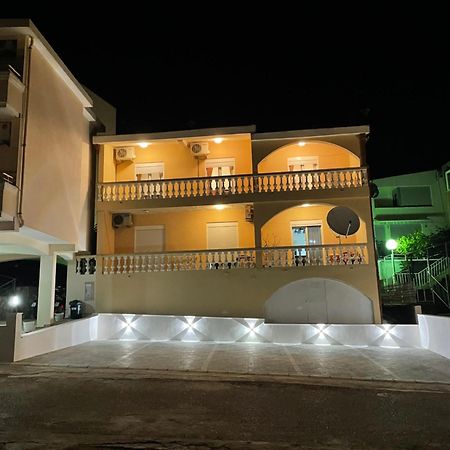 Apartments Onyx อุลซิน ภายนอก รูปภาพ