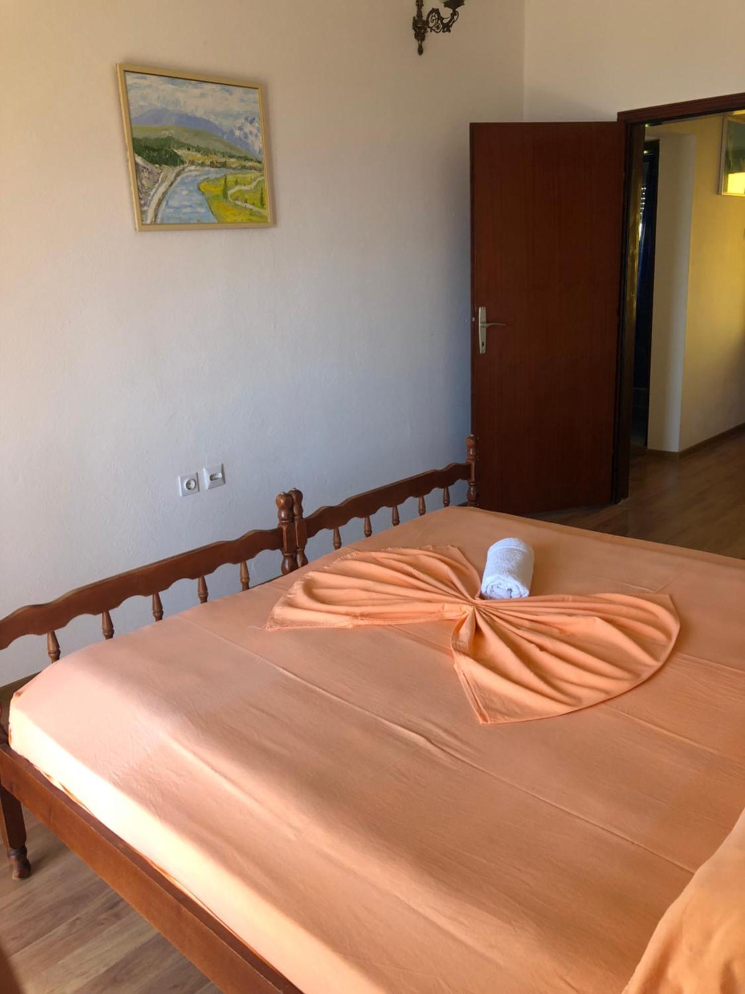 Apartments Onyx อุลซิน ภายนอก รูปภาพ